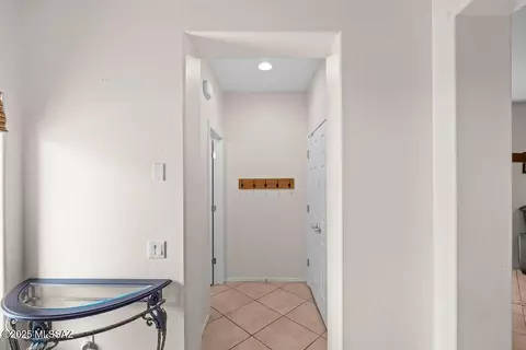 Entry Way - 10550 E Native Rose Trl, Tucson, AZ 85747 photo 4 of 7