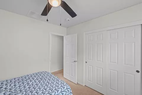 Bedroom - 10550 E Native Rose Trl, Tucson, AZ 85747 photo 3 of 4