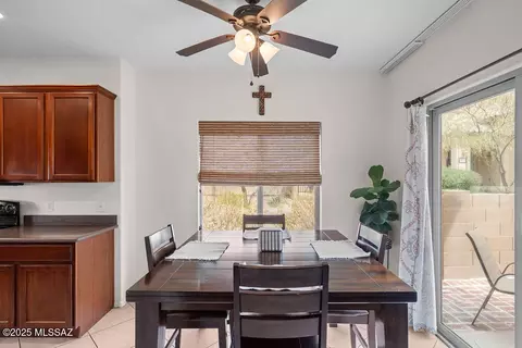 Dining - 10550 E Native Rose Trl, Tucson, AZ 85747 photo 2 of 2