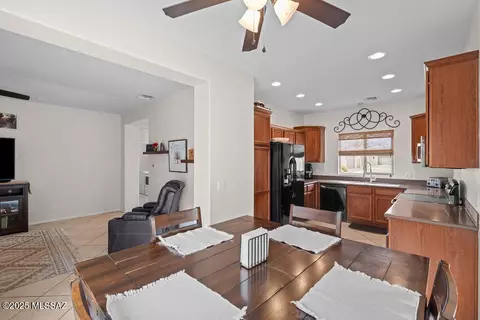 Dining - 10550 E Native Rose Trl, Tucson, AZ 85747 photo 1 of 2