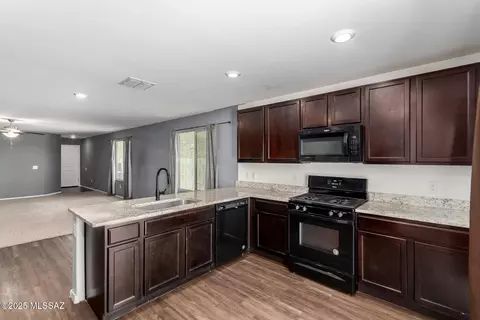 Kitchen - 3981 E Braddock Dr, Tucson, AZ 85706 photo 2 of 4