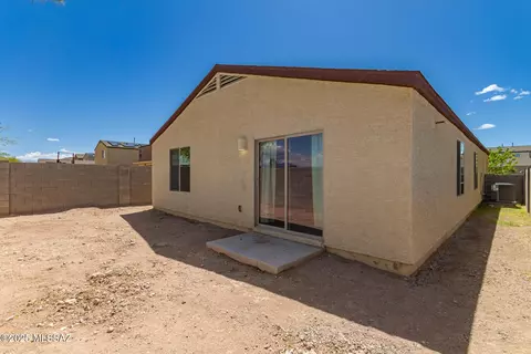 Exterior - 3981 E Braddock Dr, Tucson, AZ 85706 photo 4 of 6