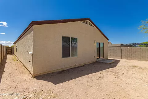 Exterior - 3981 E Braddock Dr, Tucson, AZ 85706 photo 6 of 6