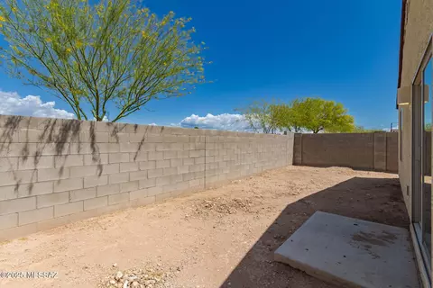 Exterior - 3981 E Braddock Dr, Tucson, AZ 85706 photo 3 of 6