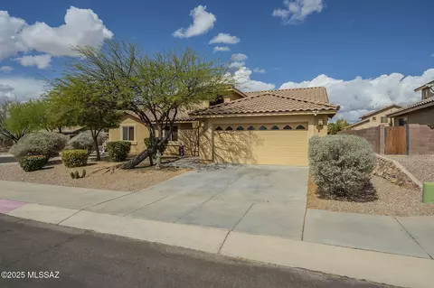 9312 S Winter Wood Rd E, Tucson, AZ 85756