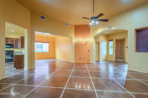 10541 Eisenbergs Pl, Tucson, AZ 85747 photo 10