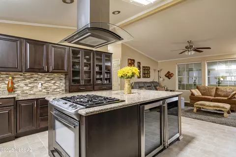 2420 S Western Way Pl, Tucson, AZ 85713