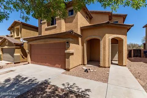 4895 E American Beauty Dr, Tucson, AZ 85756