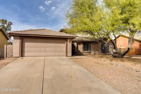 7919 S New Abbey Dr, Tucson, AZ 85747