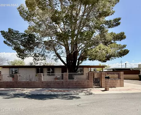 4871 S Rosette Pl, Tucson, AZ 85730