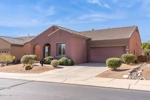 2067 W Demetrie Canyon Dr, Green Valley, AZ 85622