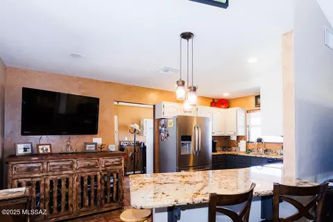 Kitchen - 177 E Roper Rd, Willcox, AZ 85643 photo 5 of 5