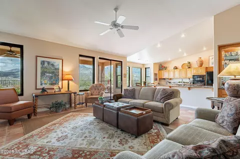 Living - 65272 Emerald Ridge Dr, Tucson, AZ 85739 photo 6 of 6