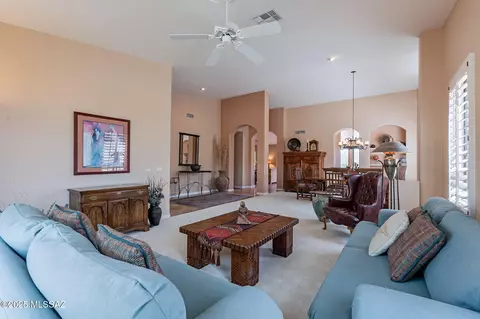 Living - 65272 Emerald Ridge Dr, Tucson, AZ 85739 photo 4 of 6