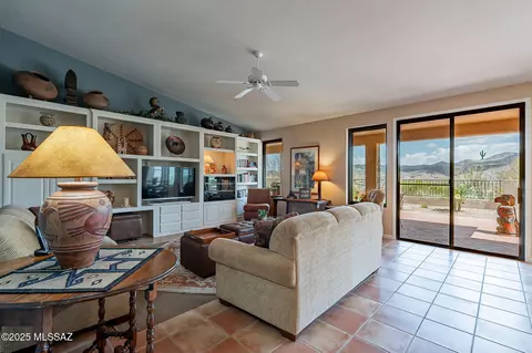 Living - 65272 Emerald Ridge Dr, Tucson, AZ 85739 photo 1 of 6