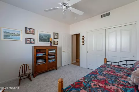 Bedroom - 65272 Emerald Ridge Dr, Tucson, AZ 85739 photo 5 of 6