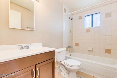 520 E Glenn St, Tucson, AZ 85705 photo 8