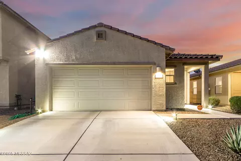7024 W Inkwood Ln, Tucson, AZ 85757