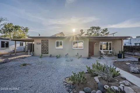 2207 N Marion Blvd, Tucson, AZ 85712