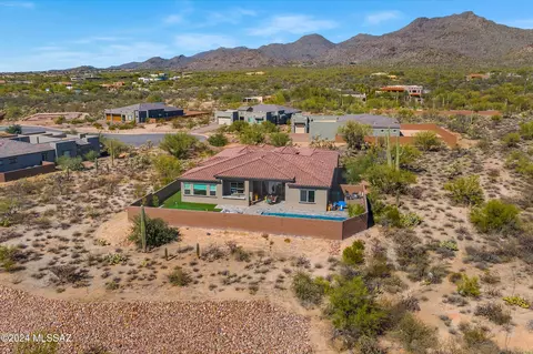 3845 W Carpas Wash Ct, Marana, AZ 85658