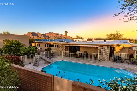 6749 N Sesame Ln, Tucson, AZ 85704