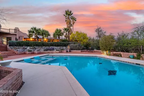 4905 E Calle Barril, Tucson, AZ 85718