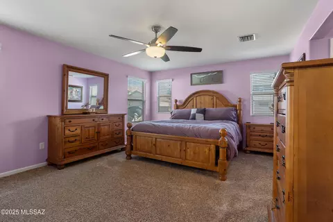 Bedroom - 11346 E Squash Blossom Loop, Tucson, AZ 85747 photo 4 of 9