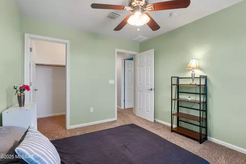 Bedroom - 11346 E Squash Blossom Loop, Tucson, AZ 85747 photo 6 of 9