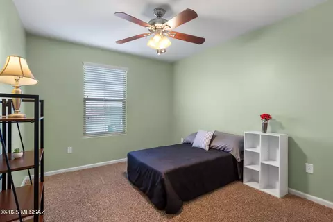 Bedroom - 11346 E Squash Blossom Loop, Tucson, AZ 85747 photo 7 of 9