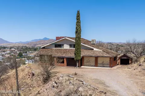 263 E Hudgins St, Nogales, AZ 85621