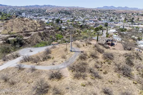 View/Area - 263 E Hudgins St, Nogales, AZ 85621 photo 5 of 6