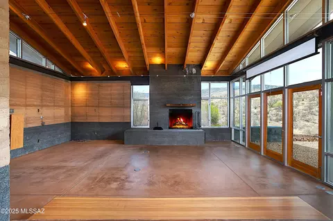 Living - 18474 E Cactus Hill Rd, Vail, AZ 85641 photo 4 of 6