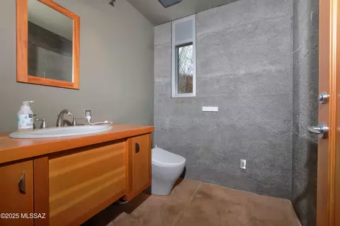 Bath - 18474 E Cactus Hill Rd, Vail, AZ 85641 photo 3 of 3