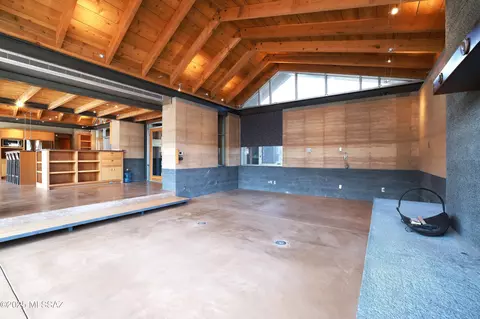 Living - 18474 E Cactus Hill Rd, Vail, AZ 85641 photo 5 of 6