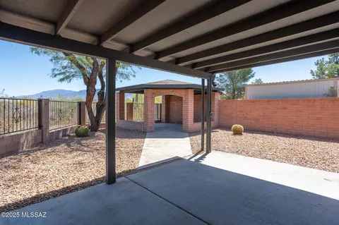 Exterior - 10017 Eric Alan Pl, Tucson, AZ 85748 photo 5 of 8