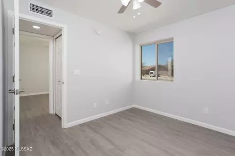 Bedroom - 10017 Eric Alan Pl, Tucson, AZ 85748 photo 5 of 5