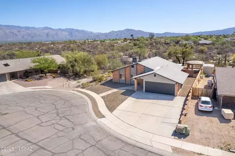 View/Area - 10017 Eric Alan Pl, Tucson, AZ 85748 photo 7 of 8