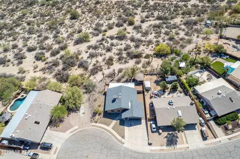 View/Area - 10017 Eric Alan Pl, Tucson, AZ 85748 photo 3 of 8