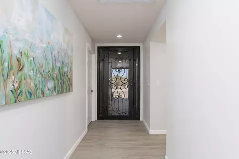 Entry Way - 10017 Eric Alan Pl, Tucson, AZ 85748 photo 1 of 2