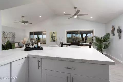 Kitchen - 10017 Eric Alan Pl, Tucson, AZ 85748 photo 5 of 5