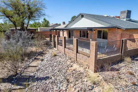 Exterior - 10017 Eric Alan Pl, Tucson, AZ 85748 photo 8 of 8