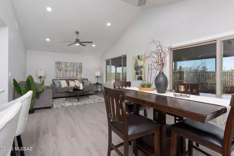 Dining - 10017 Eric Alan Pl, Tucson, AZ 85748 photo 5 of 5