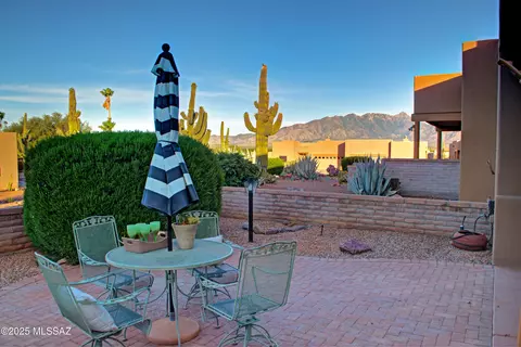 3977 S Camino Del Heroe, Green Valley, AZ 85614
