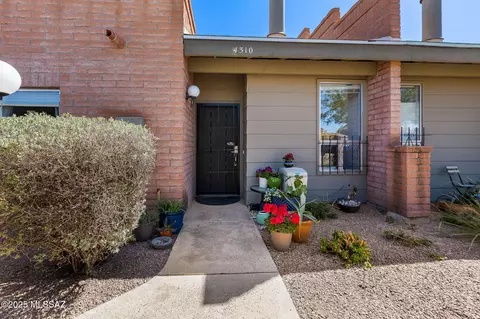 4310 E Presidio Rd, Tucson, AZ 85712