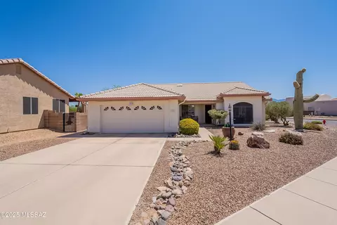 2470 N Avenida Esclava, Green Valley, AZ 85614
