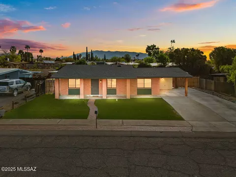 3581 S Battle Pl, Tucson, AZ 85730
