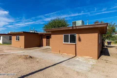 3041-3043 E Proctor Vis, Tucson, AZ 85713