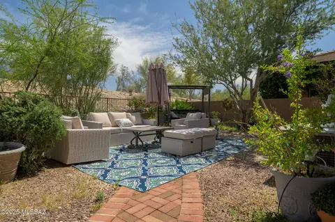 230 E Camino Lomas, Tucson, AZ 85704