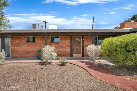 5530 N Bonita Pl, Tucson, AZ 85704