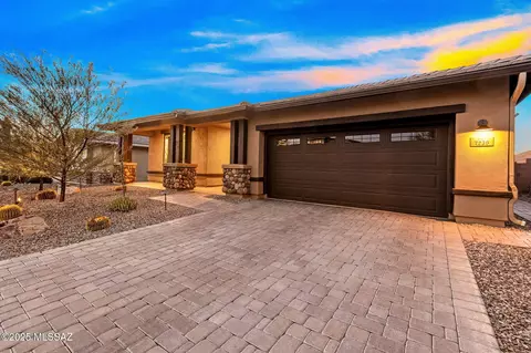 7230 W Secret Blf, Marana, AZ 85658